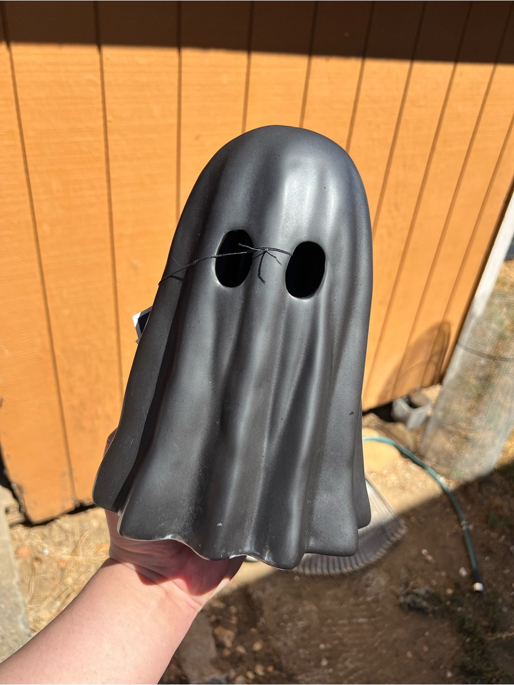 BLACK GHOST CERAMIC FIGURE